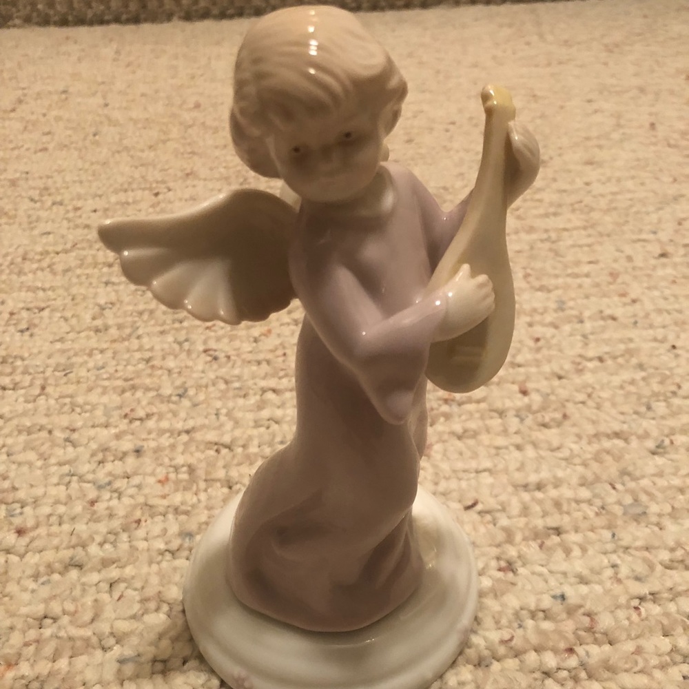 NEW Statue of Angel with Mandolin